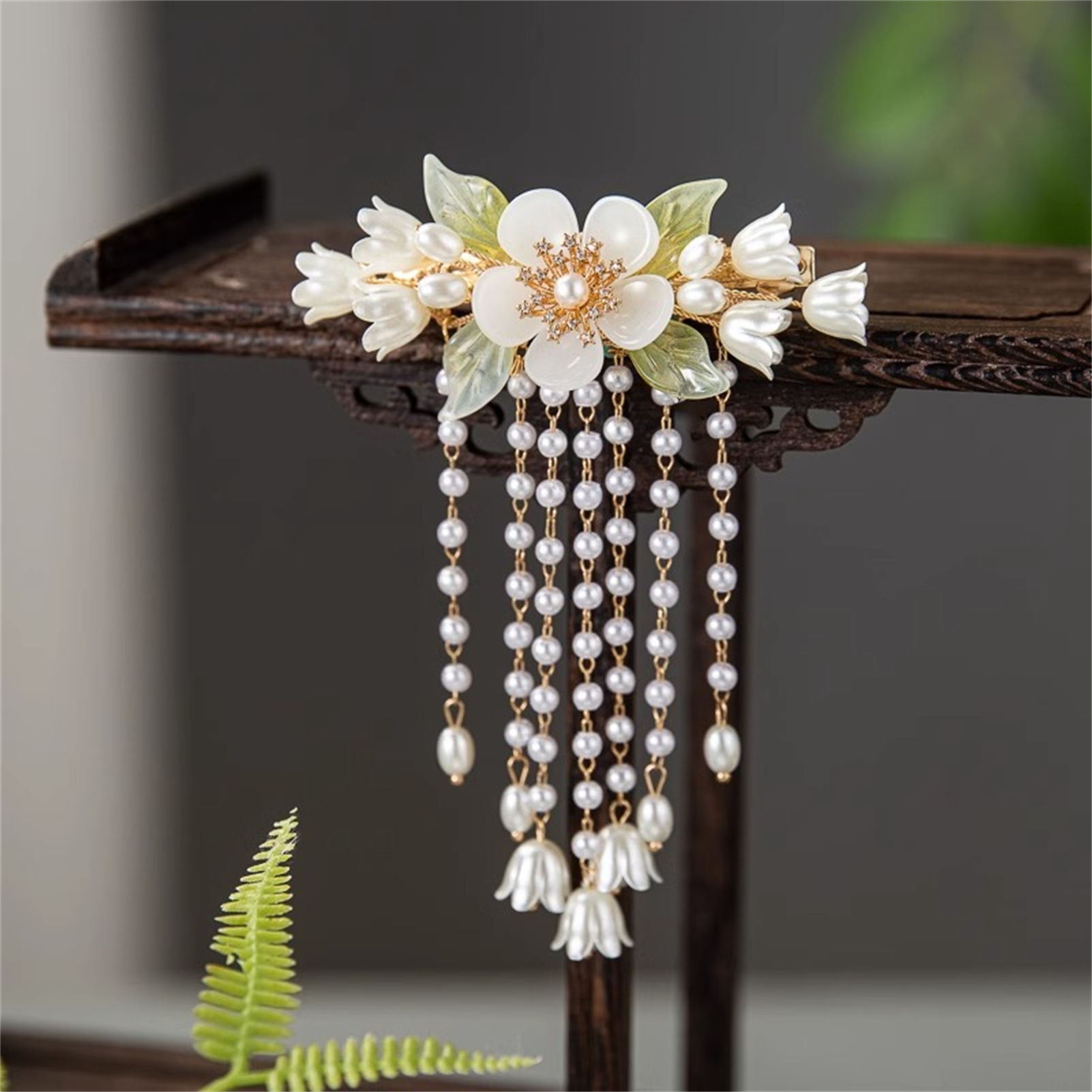 Vintage Flower Tassel Hair Cli - đánh giá và giá Orchid Phalaenopsis